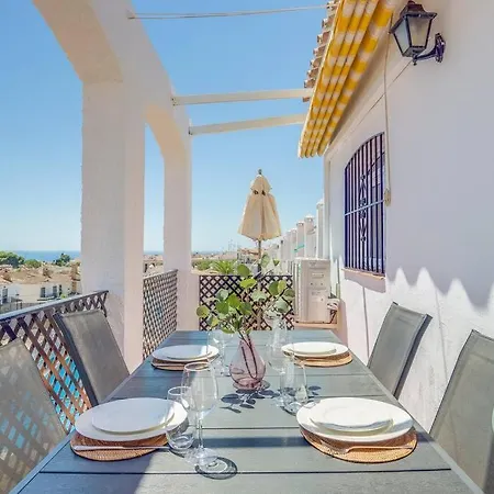 Casa Cielo Azul - Only 10 Mins Walk To Everything! 公寓 *
