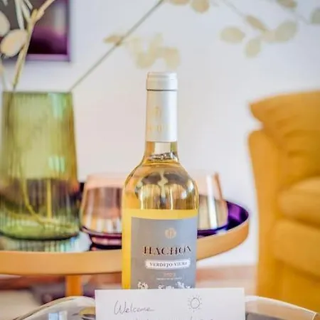 Casa Cielo Azul - Only 10 Mins Walk To Everything! Lejlighed Nerja