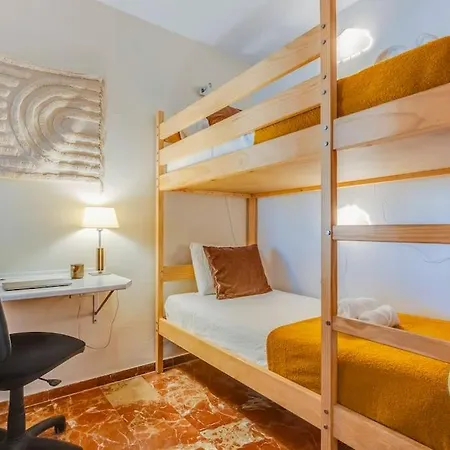Casa Cielo Azul - Only 10 Mins Walk To Everything! 公寓 *